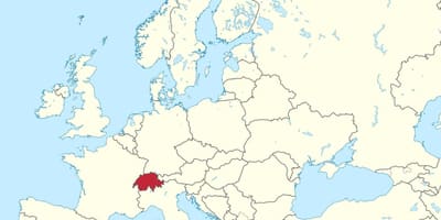 Wêreld kaart met switserland uitgelig